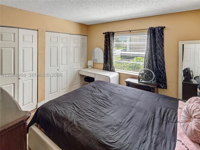 10168 Twin Lakes Dr 13-A, Coral Springs, FL 33071