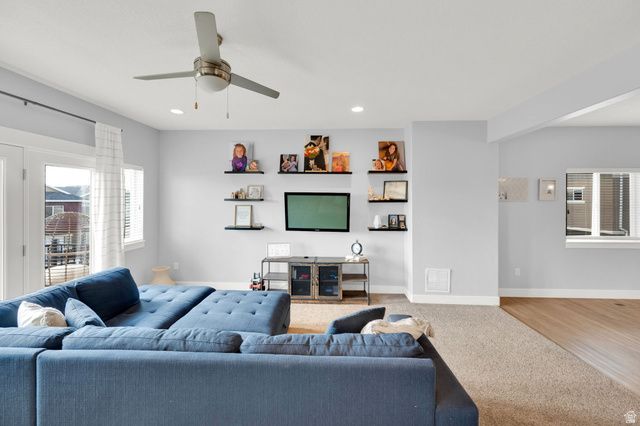 67 S WALKER PL, North Salt Lake, UT 84054