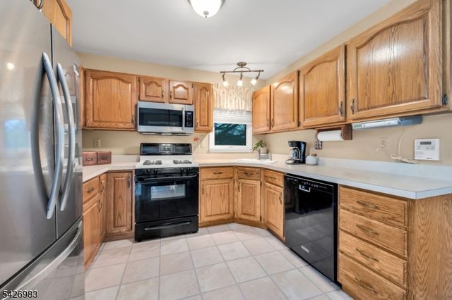 46 Highland Rd, Independence Twp., NJ 07840