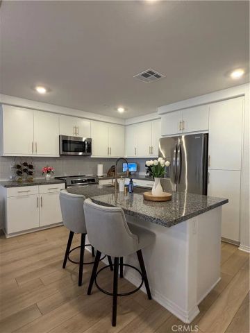 19197 Sequoia Grove Street, Highgrove, CA 92507