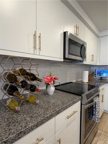 19197 Sequoia Grove Street, Highgrove, CA 92507