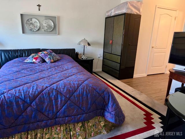 2303 Neville Court, Franklin Twsp, NJ 08873