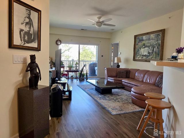 2303 Neville Court, Franklin Twsp, NJ 08873