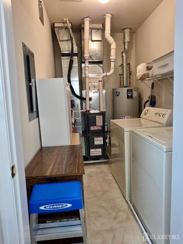 2303 Neville Court, Franklin Twsp, NJ 08873