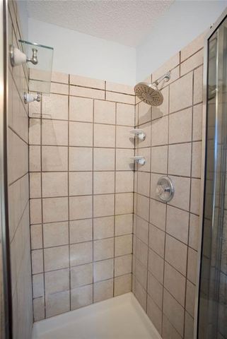 3016 SE 7th Street, Blue Springs, MO 64014