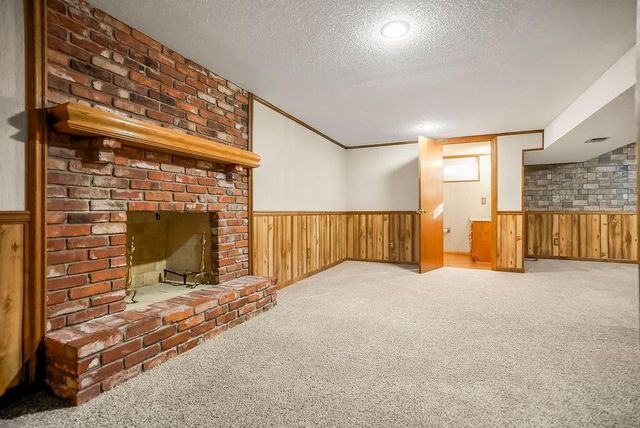 3016 SE 7th Street, Blue Springs, MO 64014