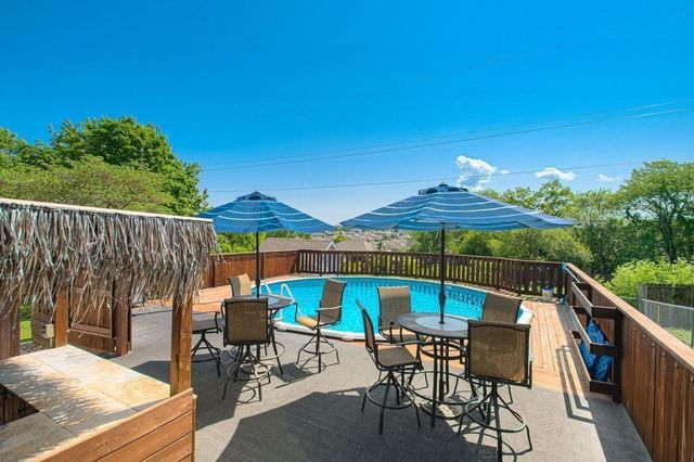 3016 SE 7th Street, Blue Springs, MO 64014