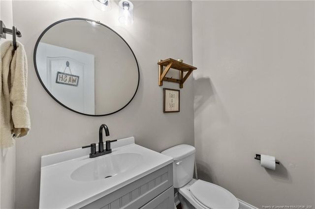 495 Wedgefield Drive, Raeford, NC 28376