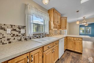 11296 S HIDDEN VIEW LN #239, Sandy, UT 84070