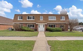 103 Harbor Drive A, Oswego, IL 60543