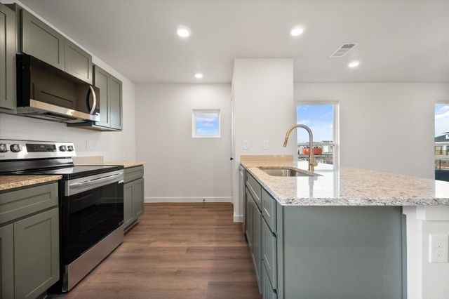 13908 Flint Avenue, Lubbock, TX 79423