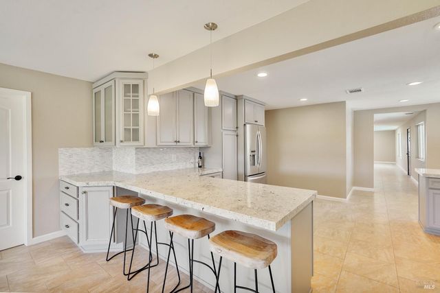 7208 Browns Valley Rd, Vacaville, CA 95688