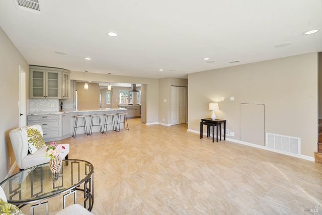 7208 Browns Valley Rd, Vacaville, CA 95688