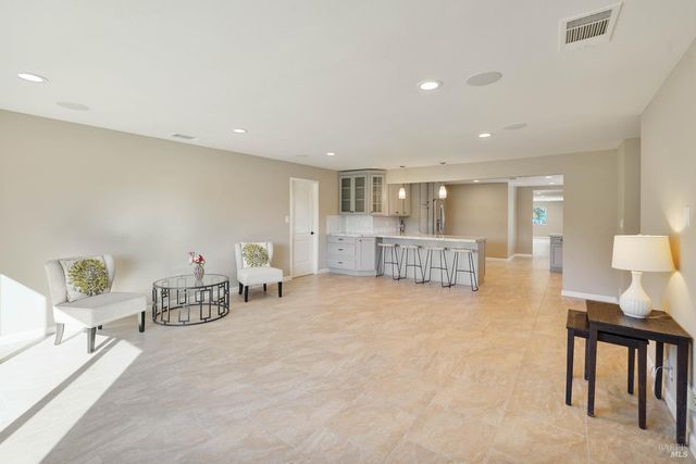 7208 Browns Valley Rd, Vacaville, CA 95688