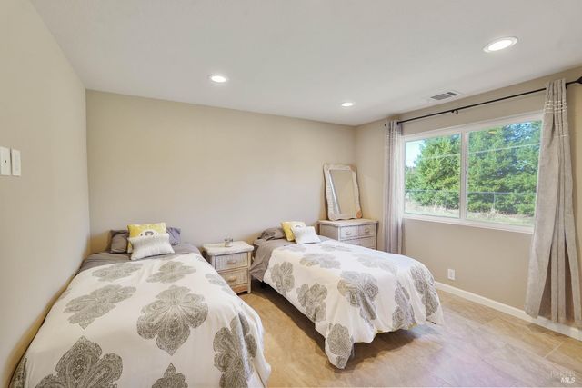 7208 Browns Valley Rd, Vacaville, CA 95688