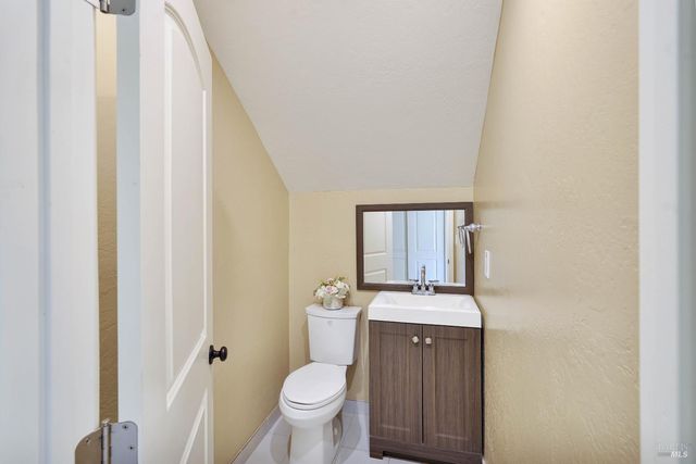 7208 Browns Valley Rd, Vacaville, CA 95688