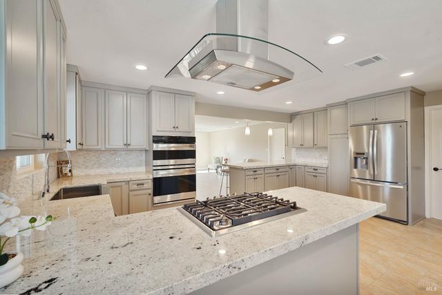 7208 Browns Valley Rd, Vacaville, CA 95688