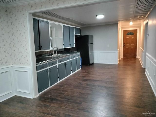 8458 Charles Green Road, Edcouch, TX 78538