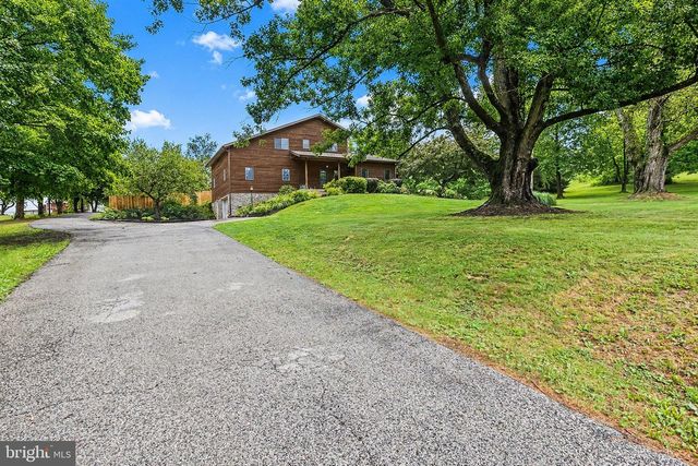 219 OLD CABIN HOLLOW RD, Dillsburg, PA 17019