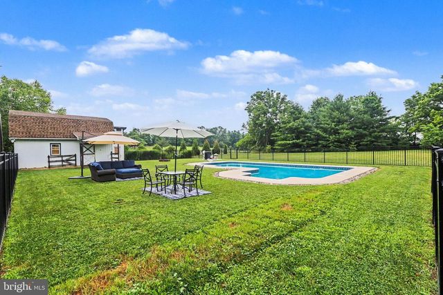 219 OLD CABIN HOLLOW RD, Dillsburg, PA 17019
