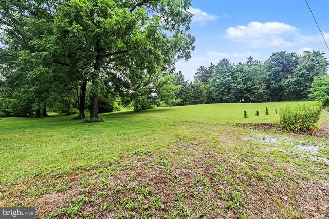219 OLD CABIN HOLLOW RD, Dillsburg, PA 17019
