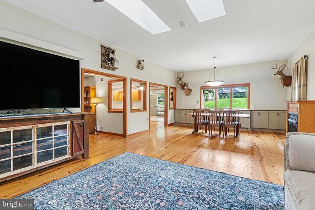 219 OLD CABIN HOLLOW RD, Dillsburg, PA 17019