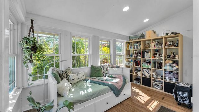 2022 LAKE MIRIAM DRIVE, Lakeland, FL 33813