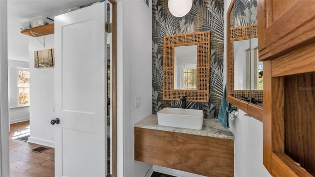 2022 LAKE MIRIAM DRIVE, Lakeland, FL 33813