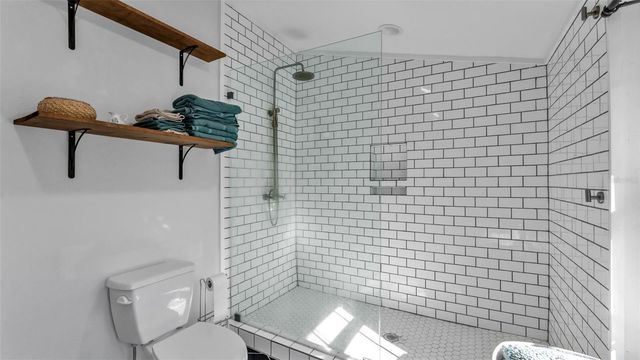 2022 LAKE MIRIAM DRIVE, Lakeland, FL 33813