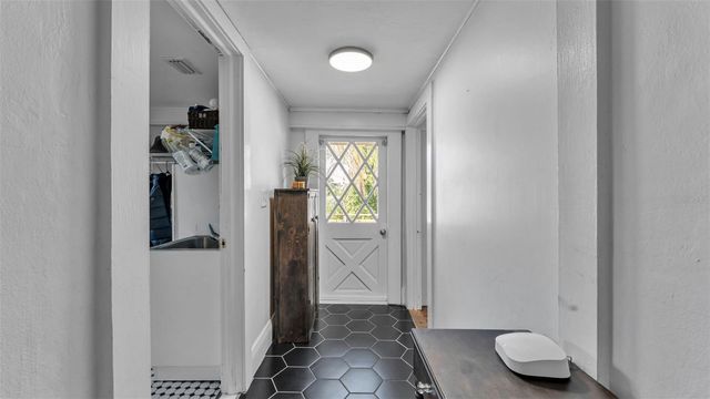 2022 LAKE MIRIAM DRIVE, Lakeland, FL 33813