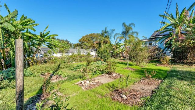 2022 LAKE MIRIAM DRIVE, Lakeland, FL 33813