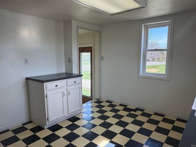 1670 E State Road 164 Road, Jasper, IN 47546