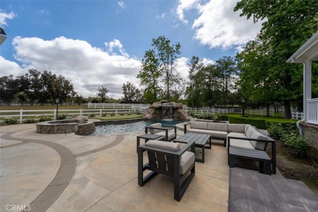 19460 Calle Teresa, Murrieta, CA 92562