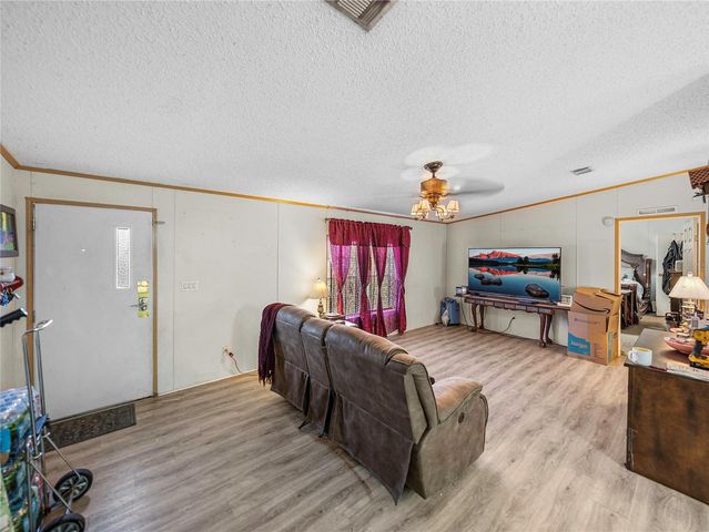11404 LITHIA PINECREST ROAD, Lithia, FL 33547