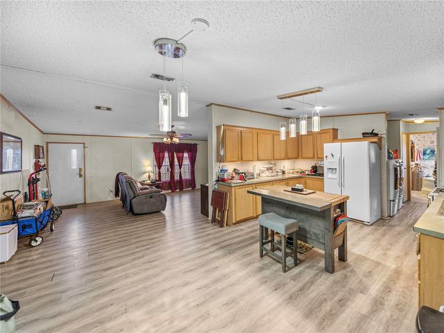 11404 LITHIA PINECREST ROAD, Lithia, FL 33547