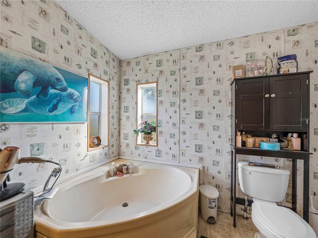 11404 LITHIA PINECREST ROAD, Lithia, FL 33547