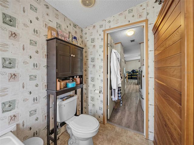 11404 LITHIA PINECREST ROAD, Lithia, FL 33547