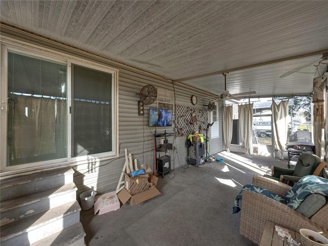 11404 LITHIA PINECREST ROAD, Lithia, FL 33547