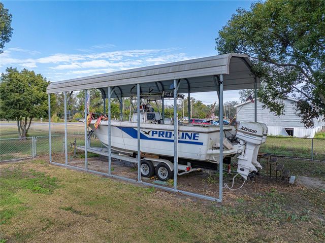 11404 LITHIA PINECREST ROAD, Lithia, FL 33547