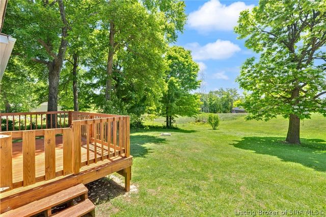 3359 E Riley Road, Floyds Knobs, IN 47119