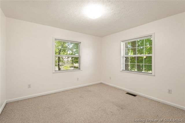 3359 E Riley Road, Floyds Knobs, IN 47119
