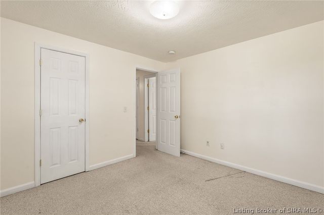 3359 E Riley Road, Floyds Knobs, IN 47119