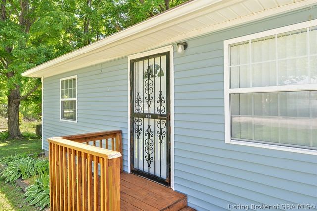 3359 E Riley Road, Floyds Knobs, IN 47119