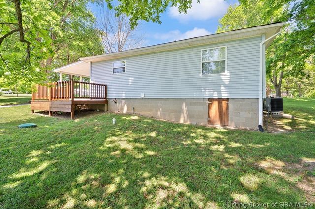 3359 E Riley Road, Floyds Knobs, IN 47119