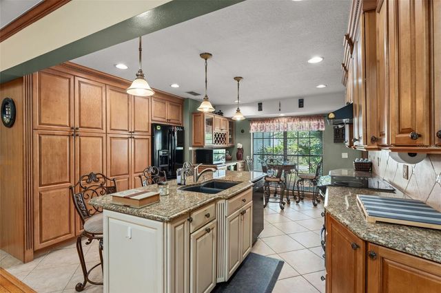 1341 S RIDGE LAKE CIRCLE, Longwood, FL 32750