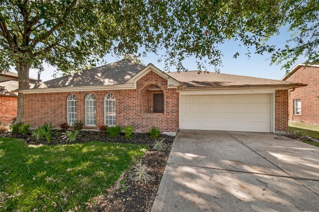 4614 Monaco Lane, Pasadena, TX 77505