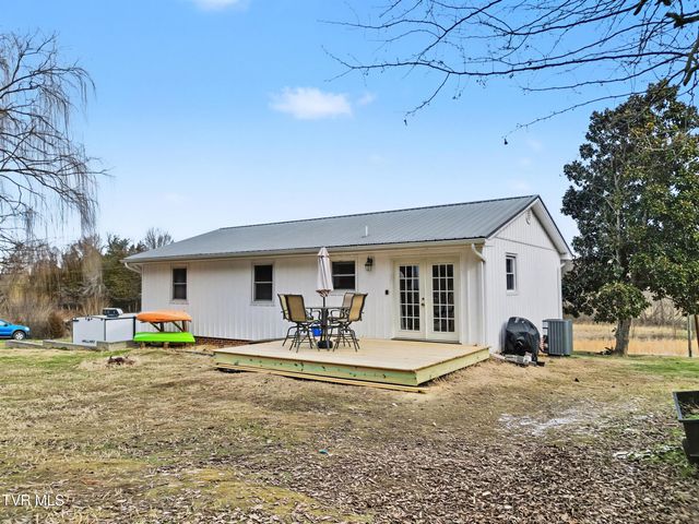 823 Campbell Circle, Chuckey, TN 37641