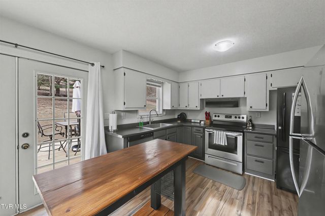 823 Campbell Circle, Chuckey, TN 37641