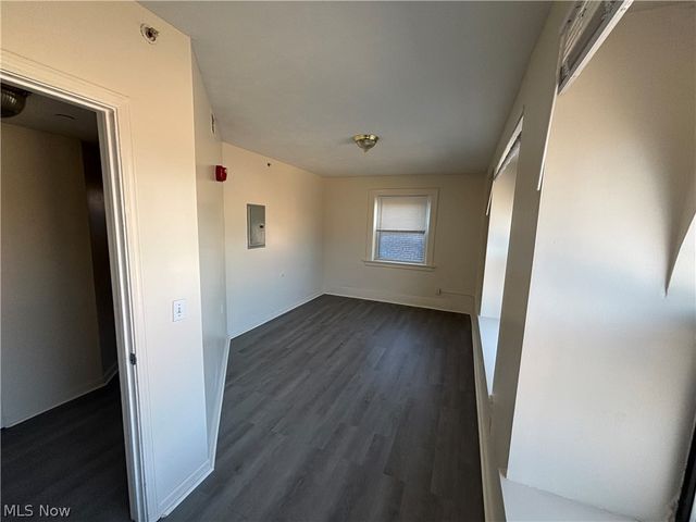 5644 Broadway Avenue 201, Cleveland, OH 44127