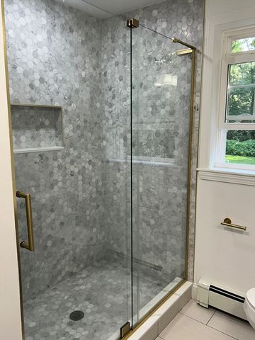 73 Maynard St, Northborough, MA 01532